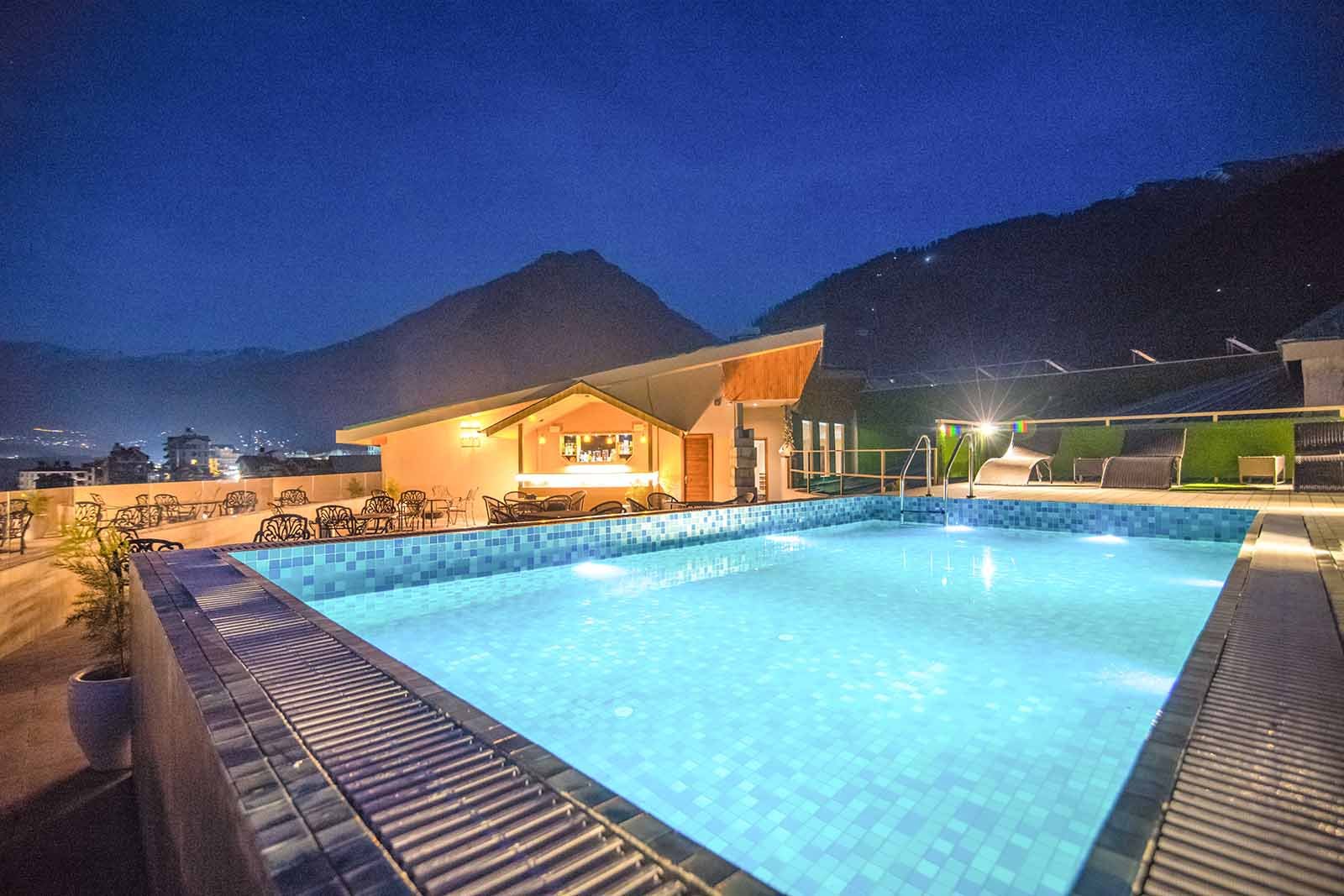 Alpine Meadows-Bar-N-Barbeque Swim